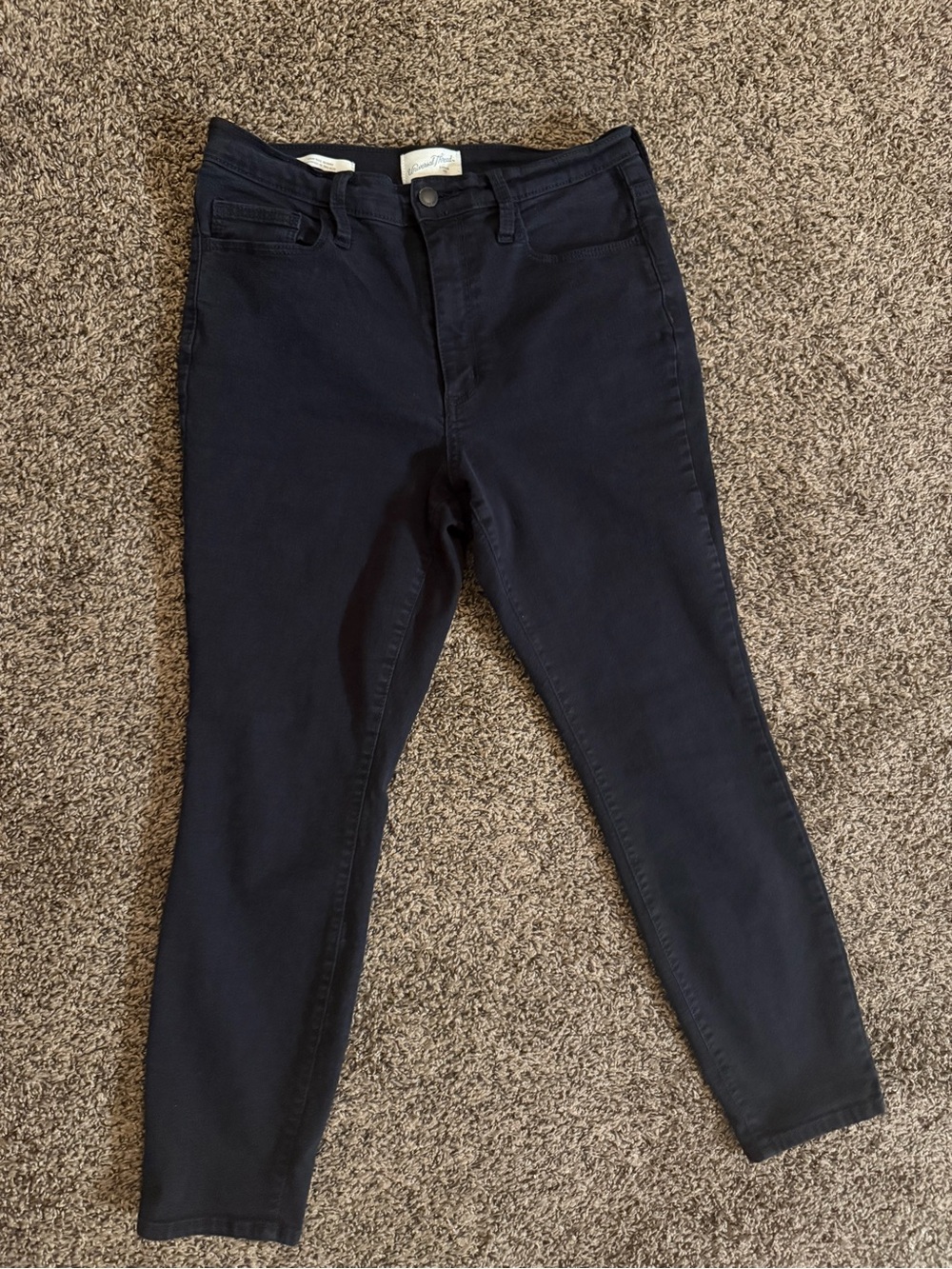Universal Thread Women's Skinny Jeans in Black